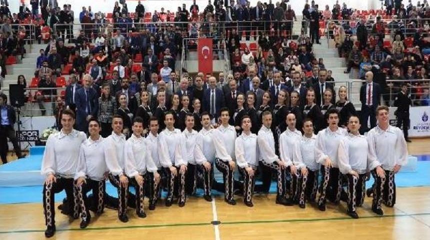 Spor Kompleksinin Elektriğinin Bir B&ouml;l&uuml;m&uuml; G&uuml;neş Enerjisinden Sağlanacak