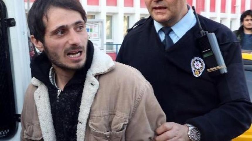 Eşine Küfrettiğini Iddia Ettiği Arkadaşını Öldürdü