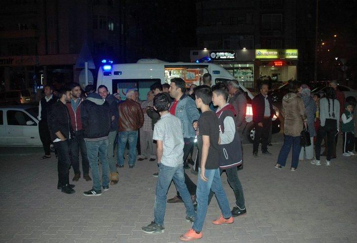 Buzdolabından Çıkan Yangın Apartman Dairesini Küle Çevirdi G5