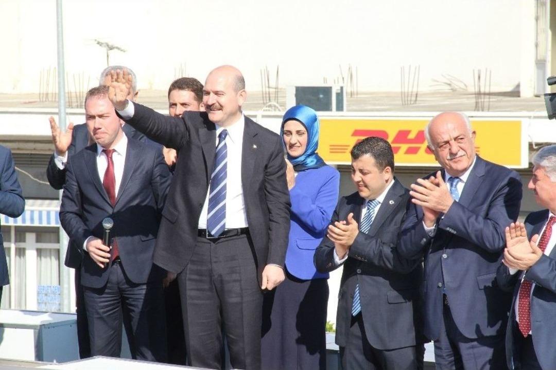 Bakan Soylu: "yaklaşık 60 Ter&ouml;rist Etkisiz Hale Getirildi. Bizim Evlatlarımız Sığınak Sığınak Her Yere Girdi"