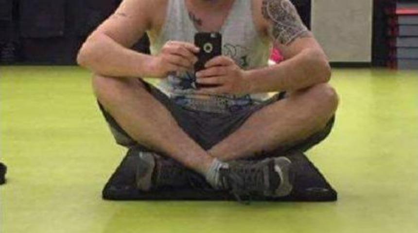 Halı Sahada Kalp Krizi Ge&ccedil;irerek &Ouml;ld&uuml;