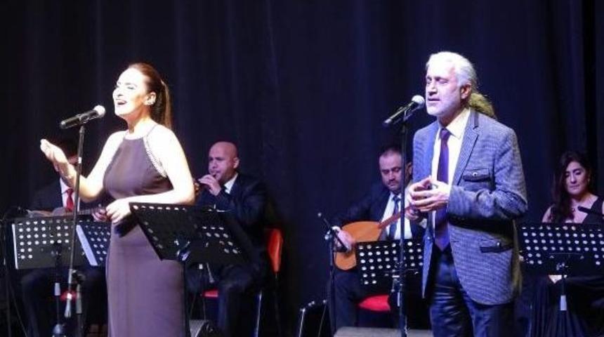 Akademisyenlerden Sezen Aksu&rsquo;Nun &lsquo;Sorma&rsquo; Şarkısı