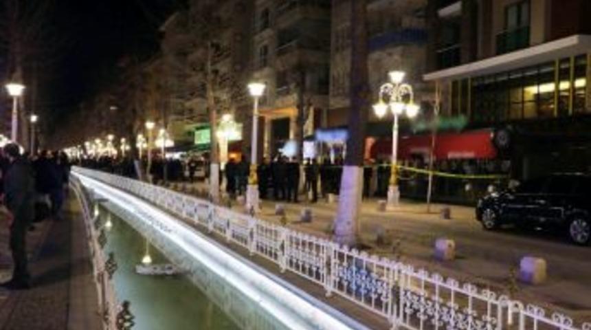 Kanlı Kafe Kavgasında 15 Kişi Tutuklandı