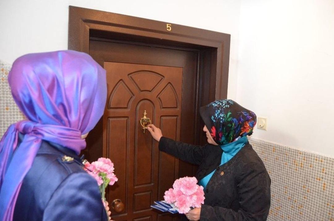 &Ccedil;at Kapı Yeni Anayasayı Anlattı