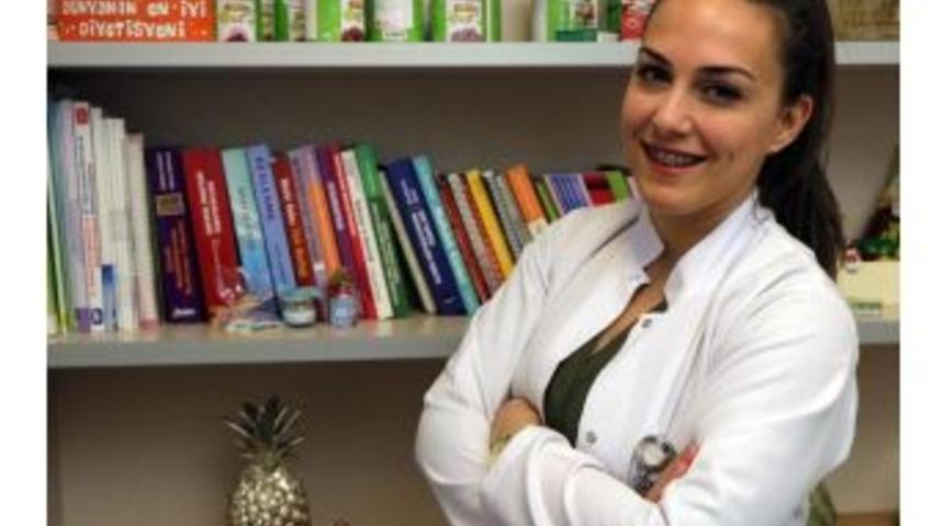 Diyetisyen G&uuml;nd&uuml;z: "bahar Telaşıyla Şok Diyetlere Y&ouml;nelmeyin"