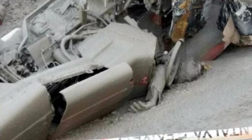 Devrilen Trakt&ouml;r&uuml;n Altında Kalıp &Ouml;ld&uuml;