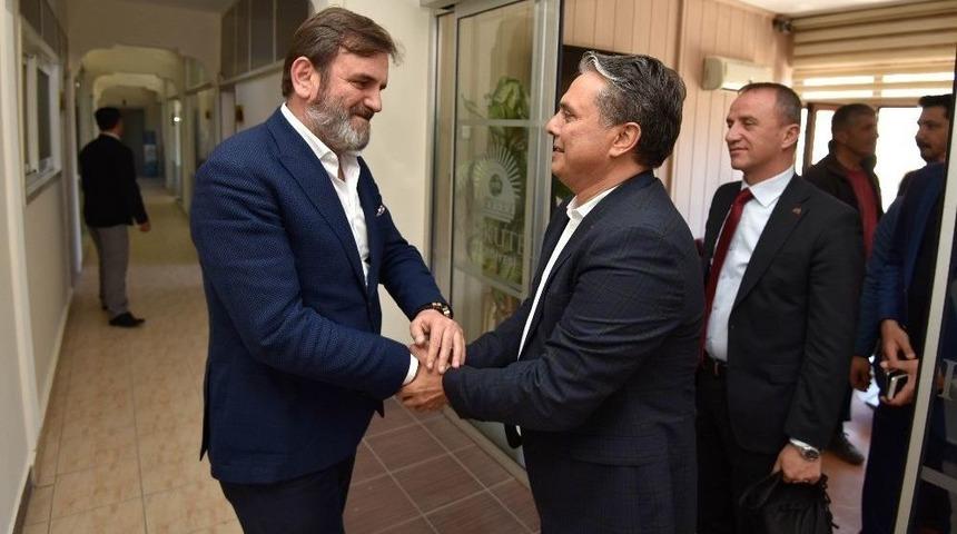 Başkan Uysal, Korkuteli&rsquo;de