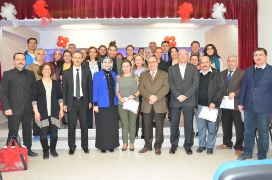 İlk Yardım Eğitimini Tamamlayan Kursiyerlere Belgeleri Verildi