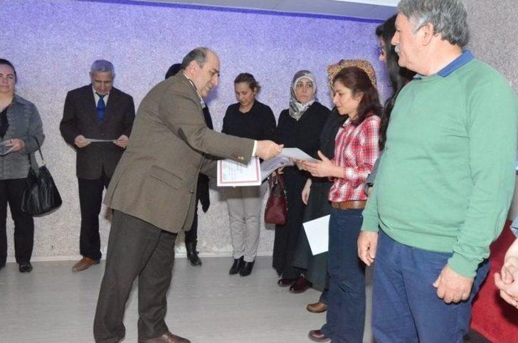 İlk Yardım Eğitimini Tamamlayan Kursiyerlere Belgeleri Verildi G2