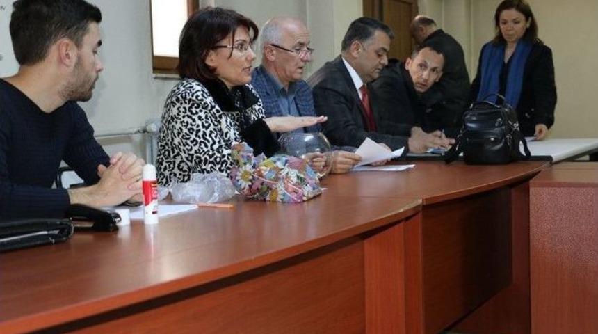 Kuralar &Ccedil;ekildi Toplum Yararına &Ccedil;alışacaklar