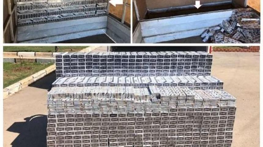 Diyarbakır'da Kamyonetten 13 Bin 510 Paket Ka&ccedil;ak Sigara &Ccedil;ıktı