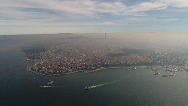 İstanbul’u Kaplayan Yoğun Sis Havadan Görüntülendi