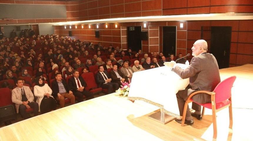 Gazeteci-yazar Ahmet Taşgetiren Katıldı. Taşgetiren: