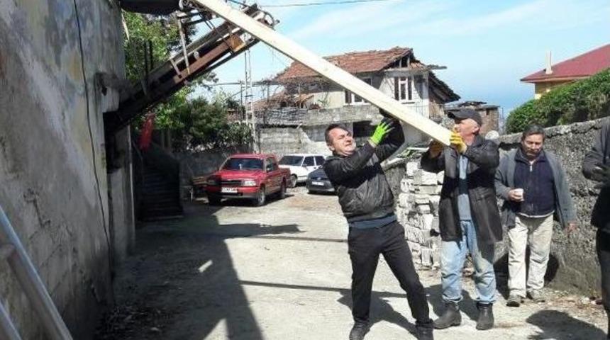 Mezun Oldukları K&ouml;y Okulununda Tadilat Başlattılar