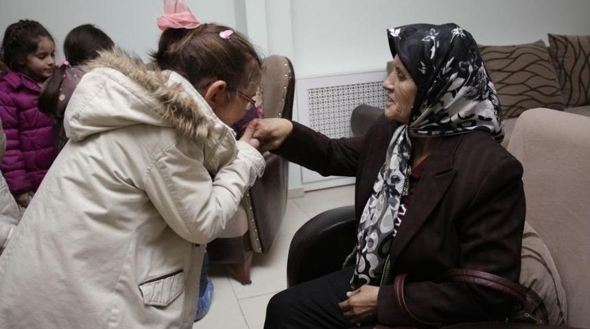 Miniklerden Anlamlı Ziyaret