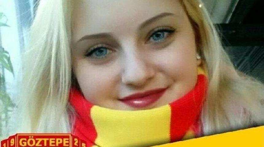 Ezgi'nin &Ouml;l&uuml;m&uuml; Chp'li Siyaset Arkadaşlarını Da Yasa Boğdu