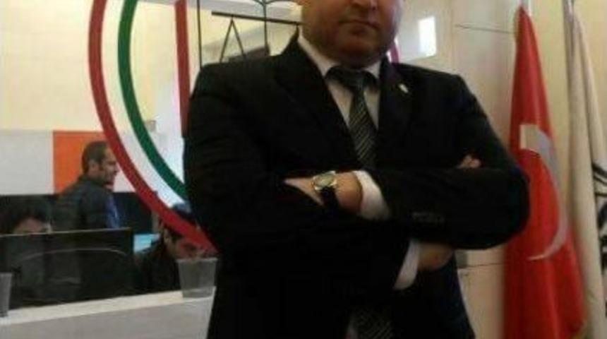 Davayı Kaybeden Kadın Boşandığı Eşini Sırtından Bı&ccedil;akladı