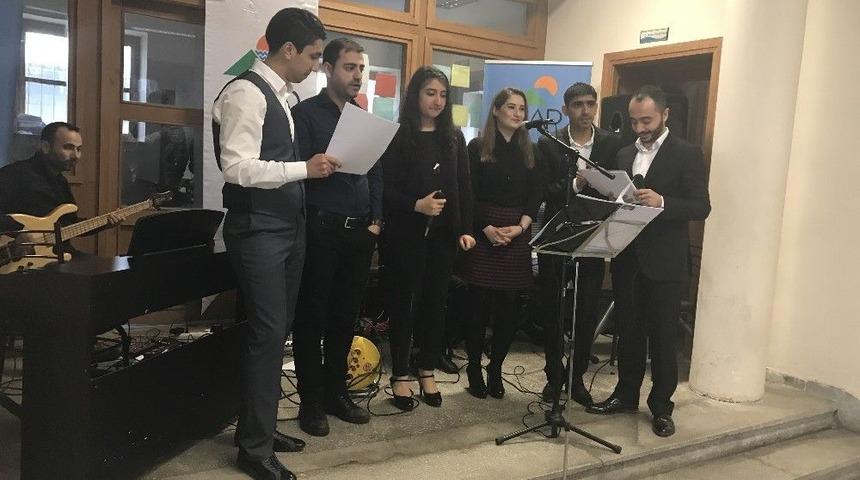 Diyarbakır Gen&ccedil;lik Ve K&uuml;lt&uuml;revi&rsquo;nden Kurs Sonu Etkinliği