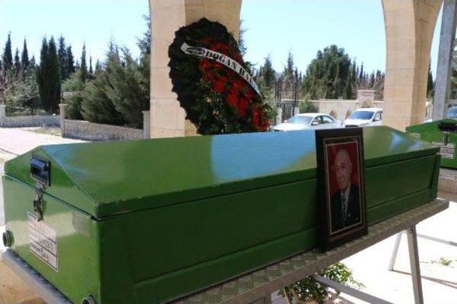 Gazeteci Fadıl Binzet, Toprağa Verildi 1