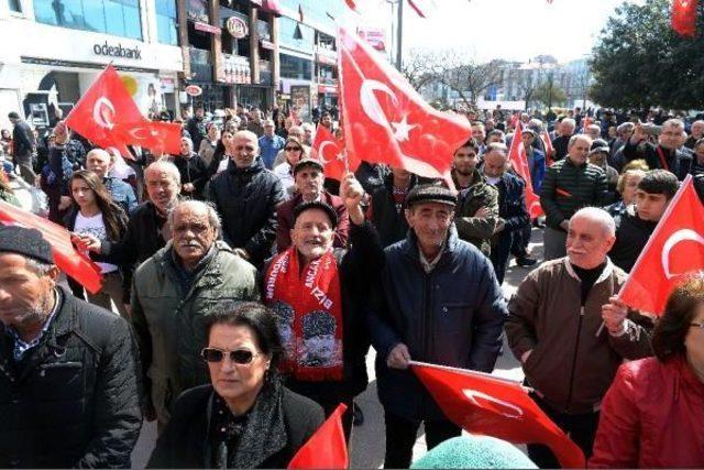 Chp Genel Başkan Yardıımcısı Cankurtaran 'hayır' Pilavı Dağıttı