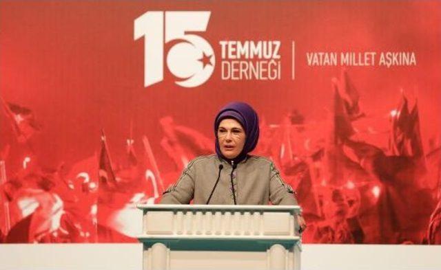 Emine Erdoğan: 15 Temmuz Halk Devrimidir