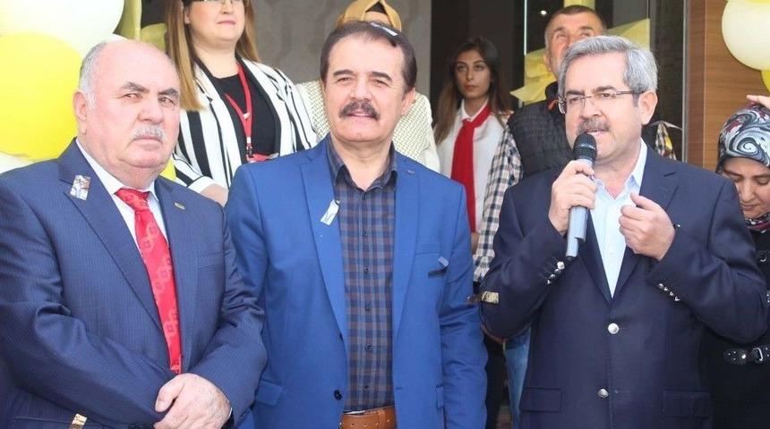 G&ouml;n&uuml;l Mobilya&rsquo;nın Ek Hizmet Binası A&ccedil;ıldı