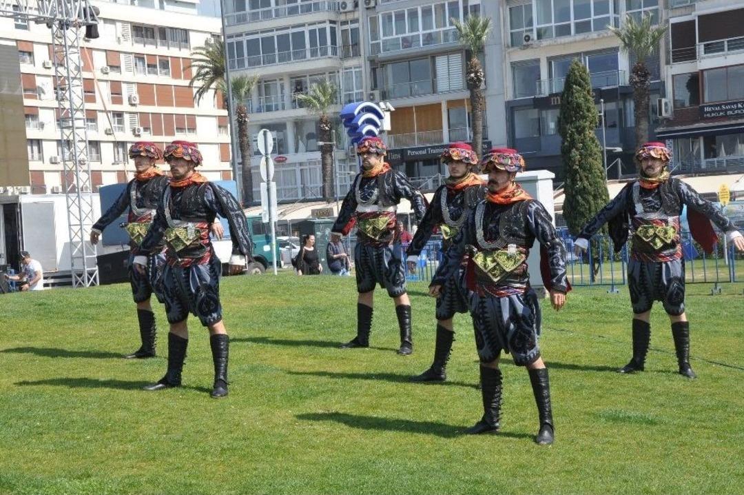 İzmir&rsquo;in Fethi İlk Kez Kutlandı