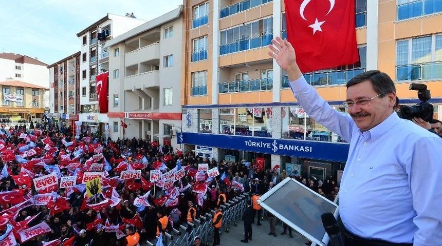 Başkan G&ouml;k&ccedil;ek Elmadağ&rsquo;da