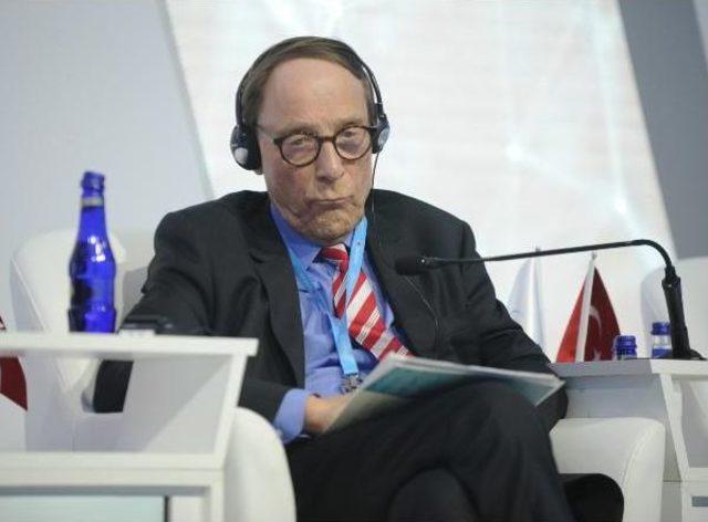 Uludağ Ekonomi Zirvesi Ikinci G&uuml;n (8) 3