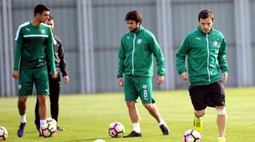 Bursaspor'da Tek &Ccedil;alışma