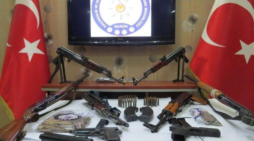 Mardin&rsquo;de Silah Ka&ccedil;ak&ccedil;ılarına Darbe