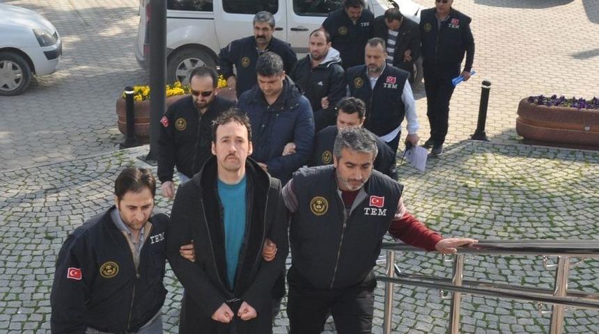 Fet&ouml; Soruşturmasında 3 &Ouml;ğretmen Tutuklandı