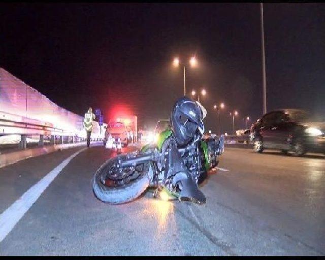 Zeytinburnu'nda Motosiklet Kazası: 1 Ölü,1 Yaralı