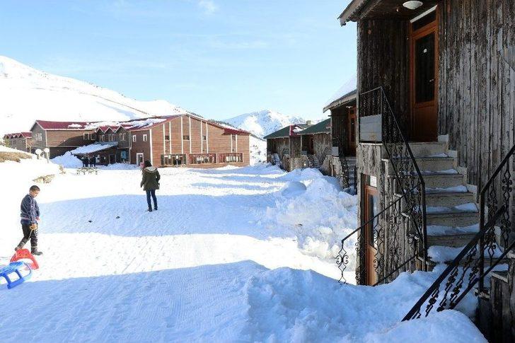 Zigana Dağı’nda Kayak Sezonu Sona Erdi G3