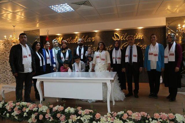 Başkan Çelikcan Nikah Kıyıp ‘evet’ Sözü Aldı