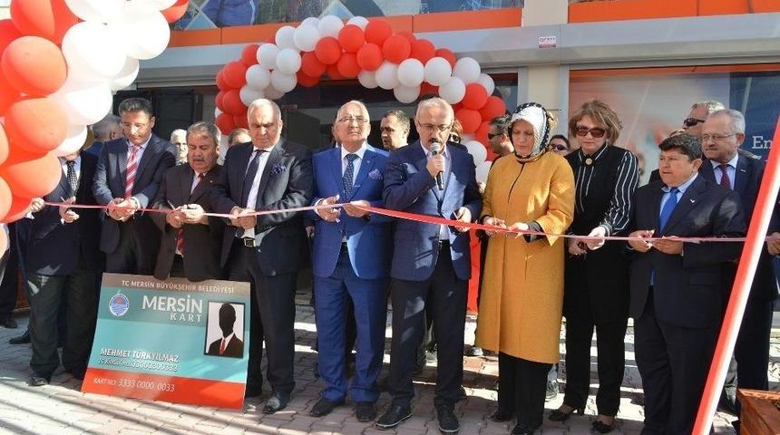 Dosteli Erdemli’ye Uzandı