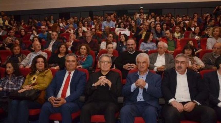 Z&uuml;lf&uuml; Livaneli'ye Onur &Ouml;d&uuml;l&uuml;