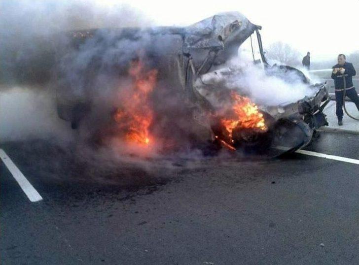 Genç Sürücü Yanan Araçta Feci Şekilde Can Verdi G2