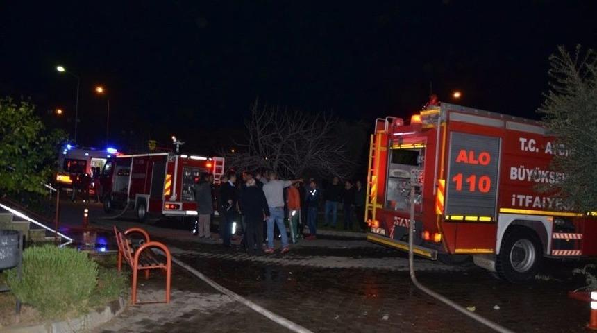 Nazilli&rsquo;de 10 Katı Apartmanda &Ccedil;ıkan Yangın Korkuttu