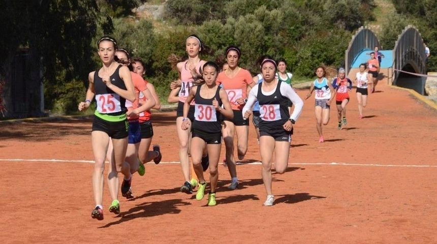 Türkiye Kros Şampiyonası Kuşadası’nda Tamamlandı