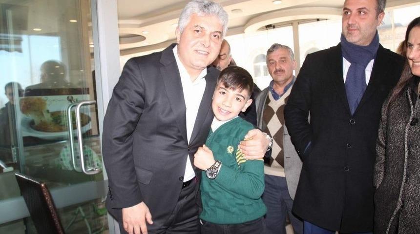 Ak Parti Trabzon Milletvekilleri Salih Cora Ve Adnan Günnar Referandum Çalışmalarını Sürdürüyor