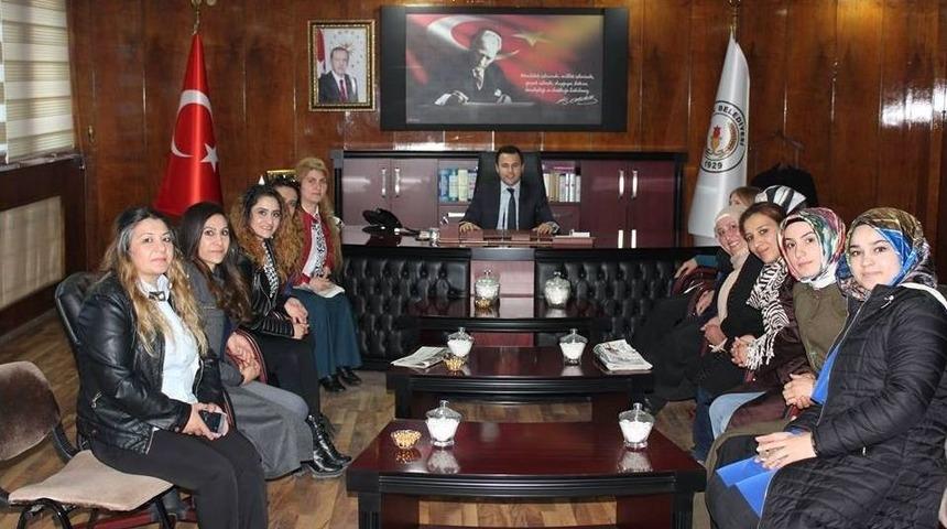 Ak Parti’li Kadınlardan Kaymakam Uzan’a Ziyaret