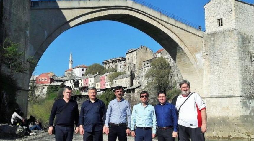 İzmit Belediyesi, Kardeş Belediyeyi Yalnız Bırakmadı