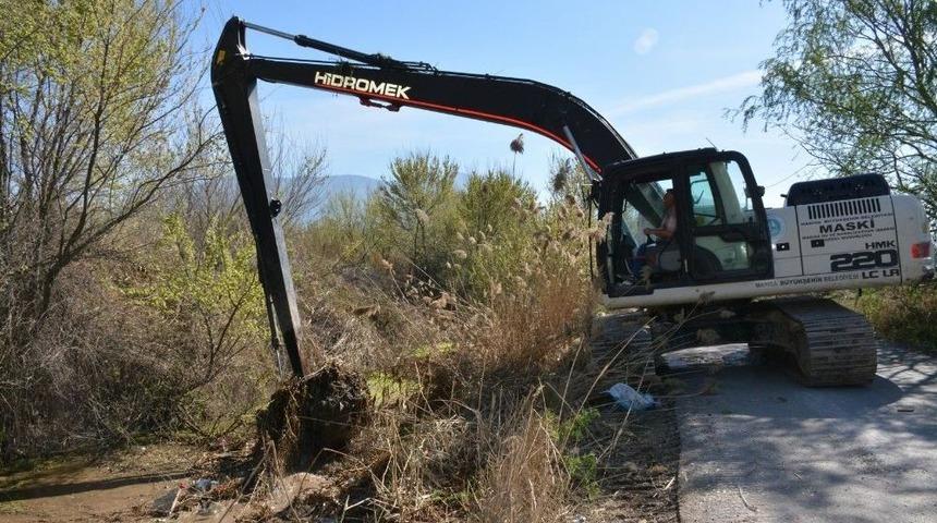 Dere Temizlendi, Tarlalar Taşkın Riskinden Korundu