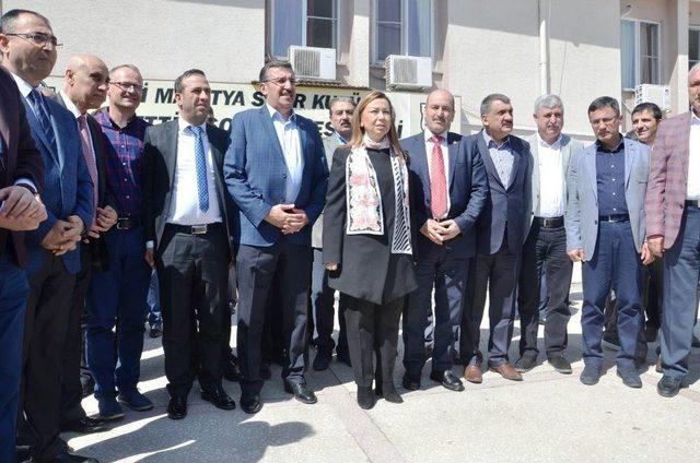 Bakan Tüfençi’den Hakan Şükür Ve Arif Erdem Tepkisi