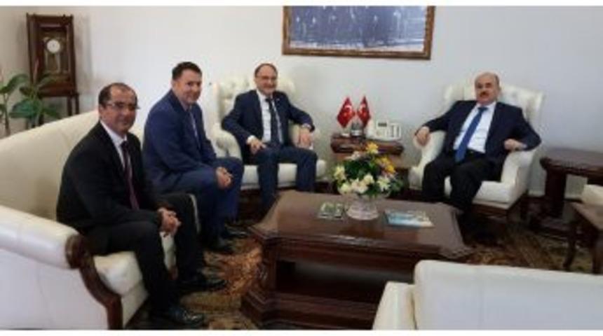 İş-kur Genel M&uuml;d&uuml;r&uuml; Mehmet Ali &Ouml;zkan: