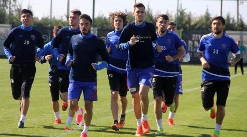 Kardemir Karab&uuml;kspor Antalya Kampında Fenerbah&ccedil;e Ma&ccedil;ına Hazırlanıyor