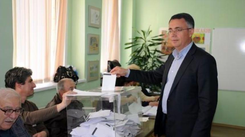 Bulgaristan'da T&uuml;rklerin Sıkıntılı Se&ccedil;imi