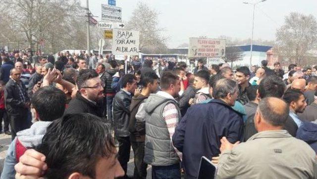 Bursa’Da Uyuşturucuyu Protesto Eden Mahalleli Yol Kapattı