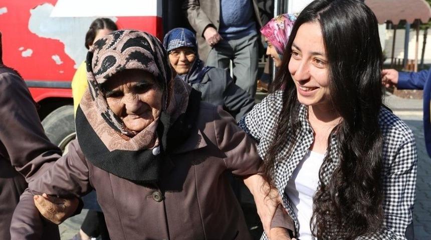 Serdivan&rsquo;da Yaşlılar Unutulmadı